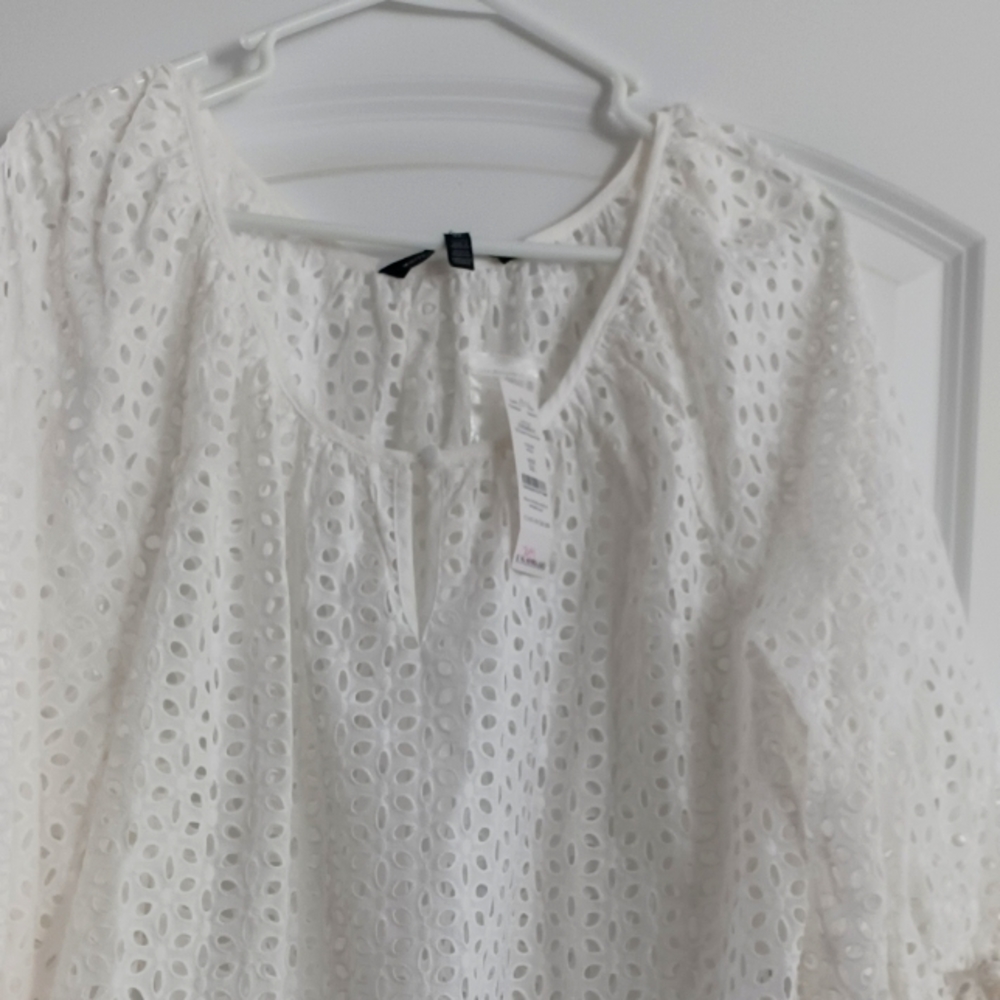 White blouse White House Black Market